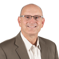 Mike Sventek is greater Oregon commercial banking market director at Umpqua Bank